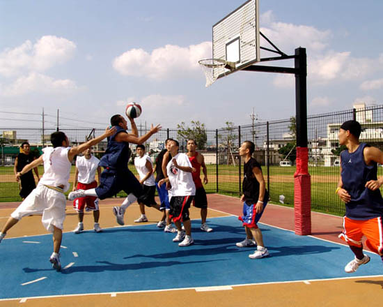 STREET TOUR 2004