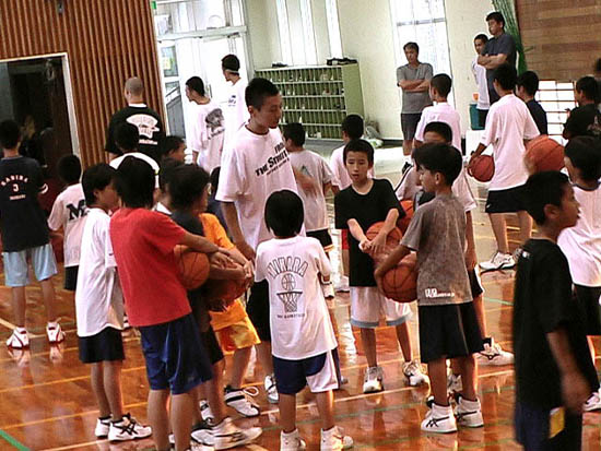 STREET TOUR 2004